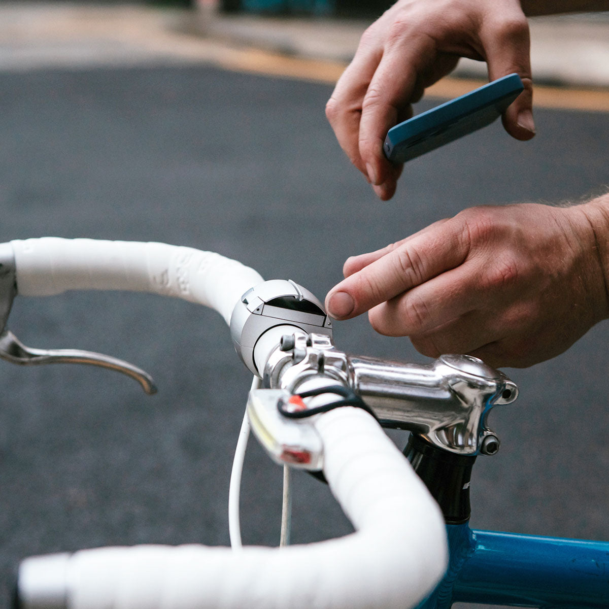 LOOP MOUNT Twist（ループマウントツイスト）自転車用スマートフォン 